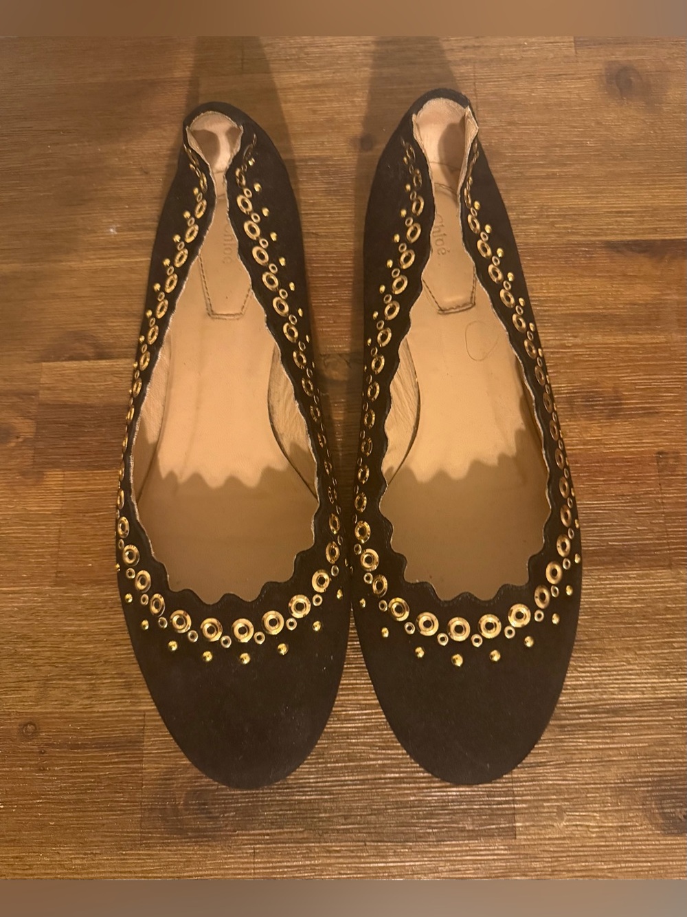 Chile Scalloped Studded Black Women's Ballet Flats